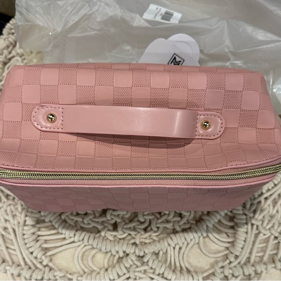 Pink Checkered Women's makeup/ toiletry Bag - Picture 2 of 13